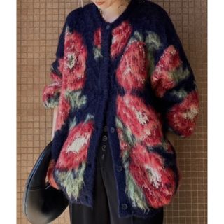 Ameri VINTAGE(花柄 ・ カーディガン)のフリマアイテム一覧 Ameri VINTAGE(花柄 ・ カーディガン)のフリマアイテム一覧
