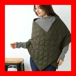 SHOO・LA・RUE シューラルー ケープ ブランケット ダウン キルト 軽量(マフラー/ショール)