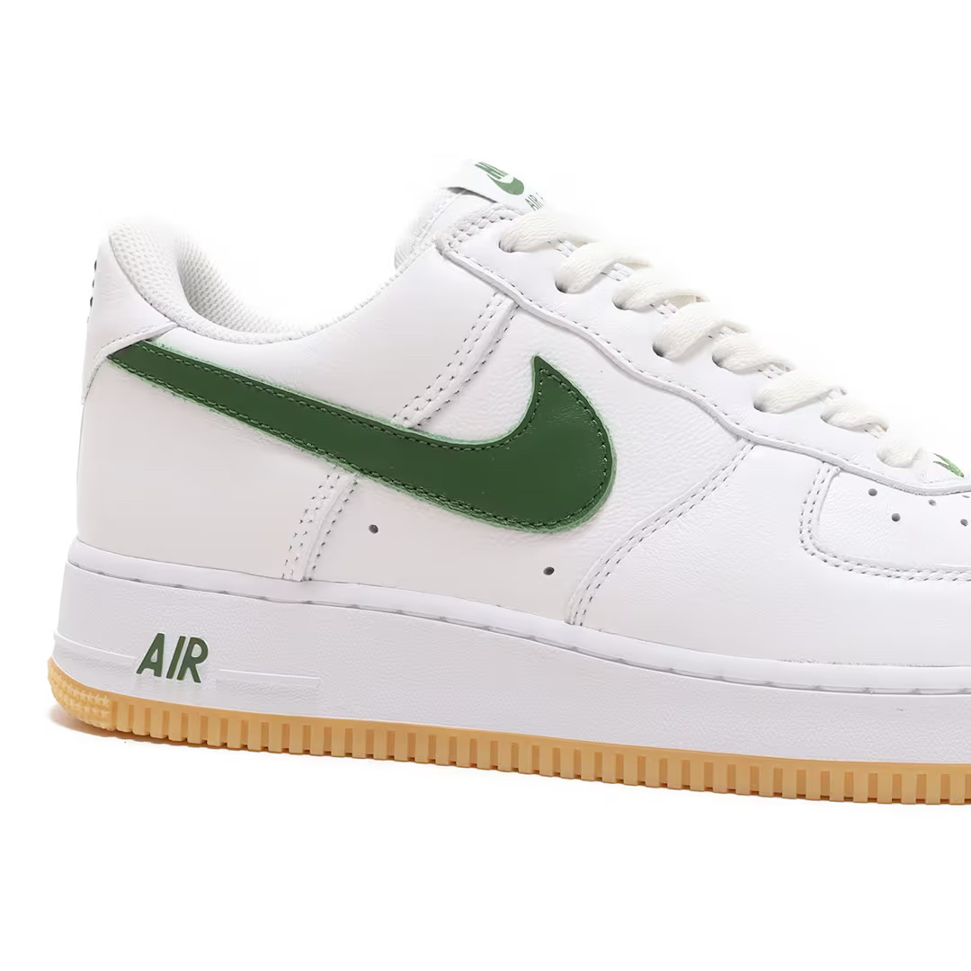 新品25.5cm】NIKE エアフォース1ホワイト/グリーン/ガムソール 新品25.5cm】NIKE エアフォース1ホワイト/グリーン/ガムソール