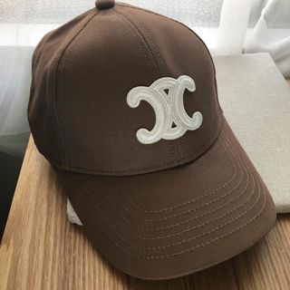 CELINE(帽子 ・ ブラウン/茶色系)のフリマアイテム一覧 CELINE(帽子 ・ ブラウン/茶色系)のフリマアイテム一覧