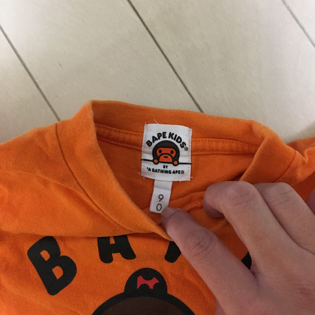 A BATHING APE(アベイシングエイプ)のBAPE  オレンジTシャツ キッズ/ベビー/マタニティのキッズ服男の子用(90cm~)(Tシャツ/カットソー)の商品写真