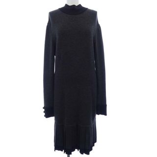 CHANEL(ワンピース ・ グレー/灰色系)のフリマアイテム一覧 CHANEL(ワンピース ・ グレー/灰色系)のフリマアイテム一覧