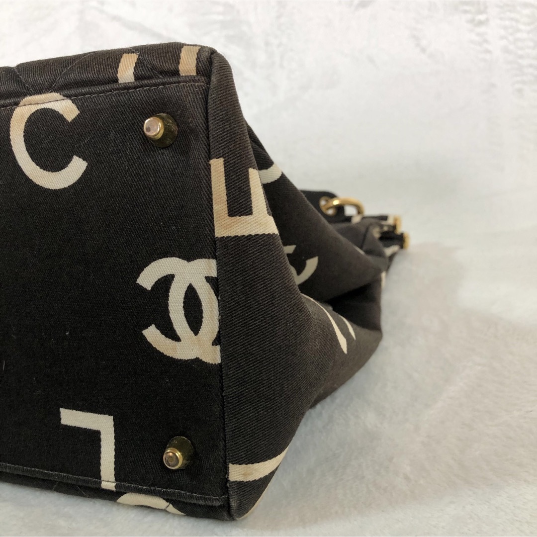 CHANEL - CHANEL シャネル アイコン CC ココマーク トートバッグ CHANEL - CHANEL シャネル アイコン CC ココマーク トートバッグ