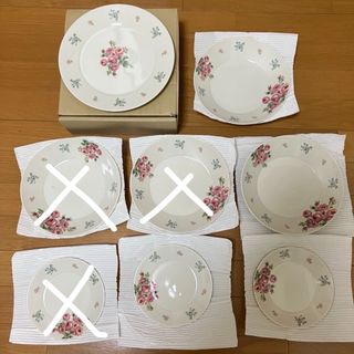 LAURA ASHLEY(食器)のフリマアイテム一覧 LAURA ASHLEY(食器)のフリマアイテム一覧