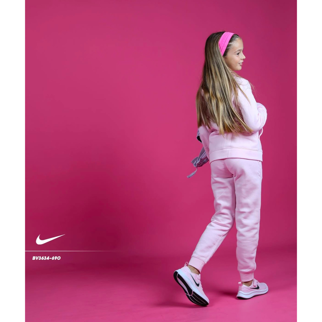 NIKE - 新品☆定価9900円☆NIKE☆上下セット☆セットアップ NIKE - 新品☆定価9900円☆NIKE☆上下セット☆セットアップ