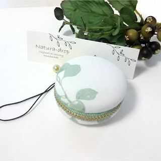 ＊グリーンリーフのマカロンポーチ　＃n95(ポーチ)