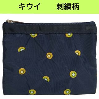 レスポートサック(LeSportsac)のLeSportsacレスポートサック　　刺繍柄　　ポーチ(ポーチ)