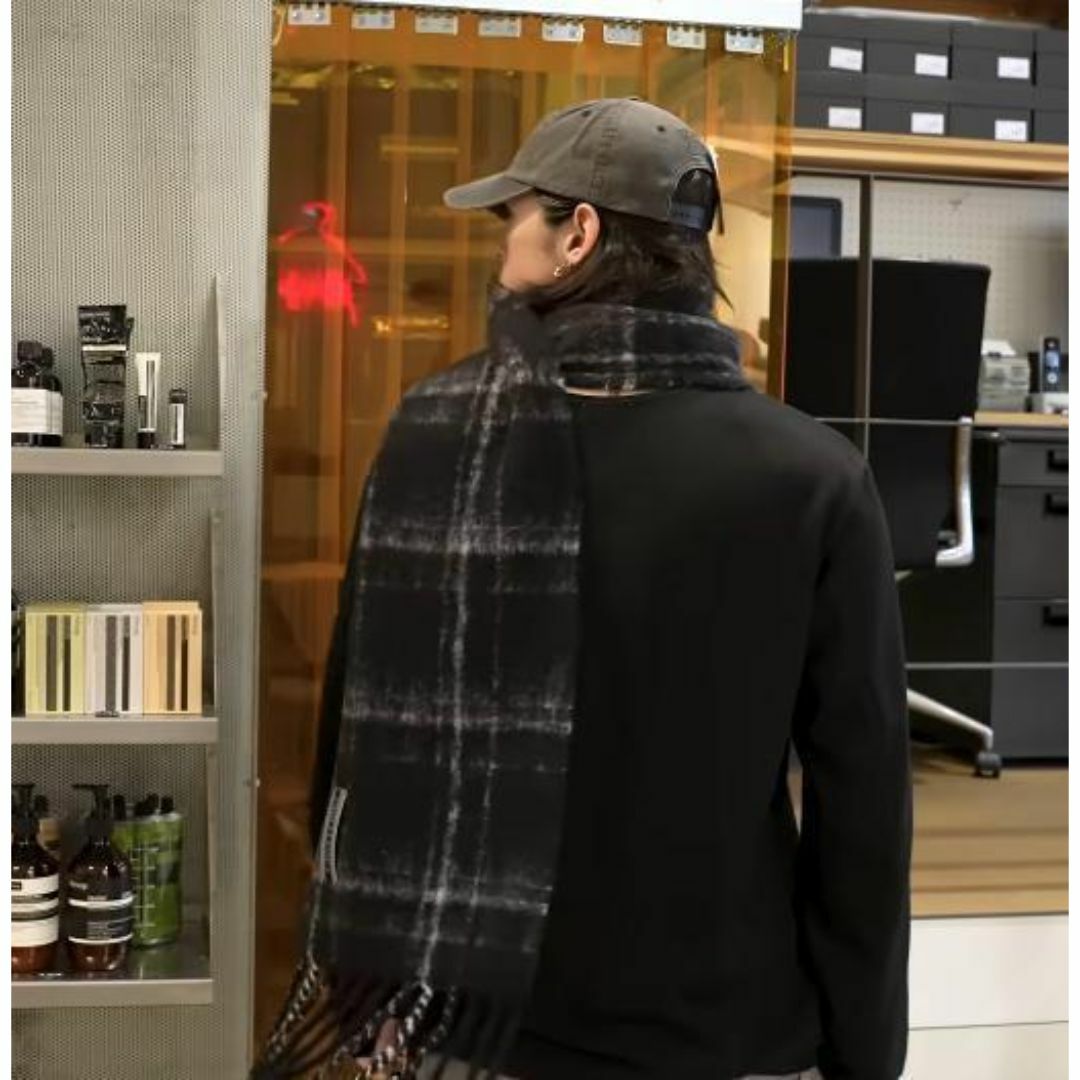 モーガン着用 OUR LEGACY マフラー ESTATE SCARFの通販 by MONO モーガン着用 OUR LEGACY マフラー ESTATE SCARFの通販 by MONO