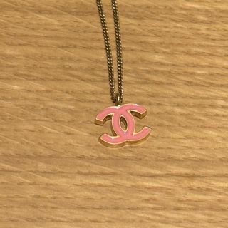 シャネル(CHANEL)の新品未使用　CHANEL シャネル　ココマーク　ネックレス　ピンク　ゴールド(ネックレス)