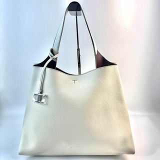 TOD'S(バッグ ・ ホワイト/白色系)のフリマアイテム一覧 TOD'S(バッグ ・ ホワイト/白色系)のフリマアイテム一覧