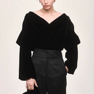 LUDLOW(トップス ・ ブラック/黒色系)のフリマアイテム一覧 LUDLOW(トップス ・ ブラック/黒色系)のフリマアイテム一覧