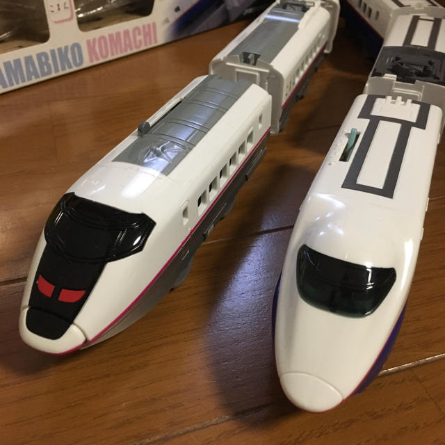 Takara Tomy - プラレール やまびこ&こまち連結セット 美品の Takara Tomy - プラレール やまびこ&こまち連結セット 美品の