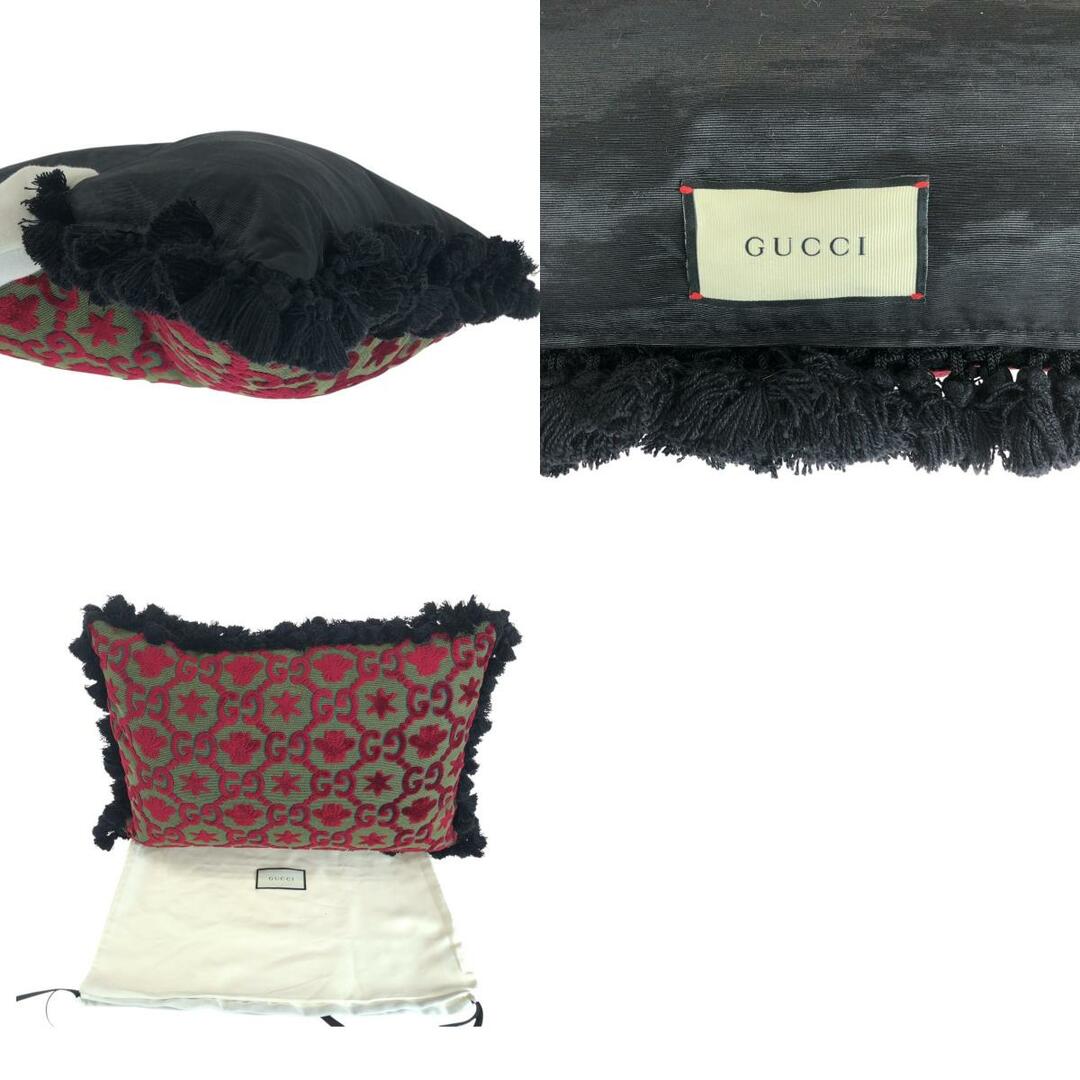 GUCCI(グッチ)の美品 GUCCI グッチ レッド ブラック ベルベット /GGジャガード インテリア クッション 男女兼用 レディース 410954 【中古】 インテリア/住まい/日用品のインテリア小物(クッション)の商品写真
