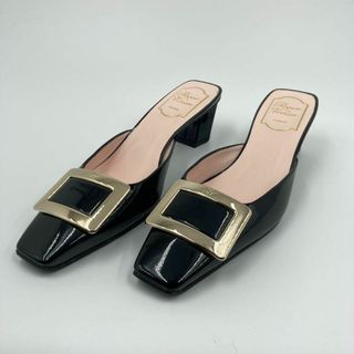 美品】ロジェヴィヴィエ パンプス グレージュ 金プレート 美品】ロジェヴィヴィエ パンプス グレージュ 金プレート