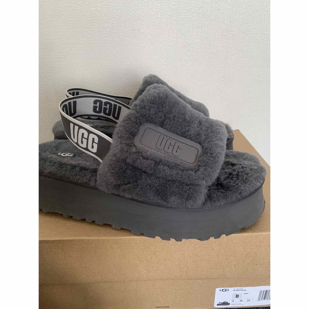 UGG ファーサンダル グレー UGG ファーサンダル グレー