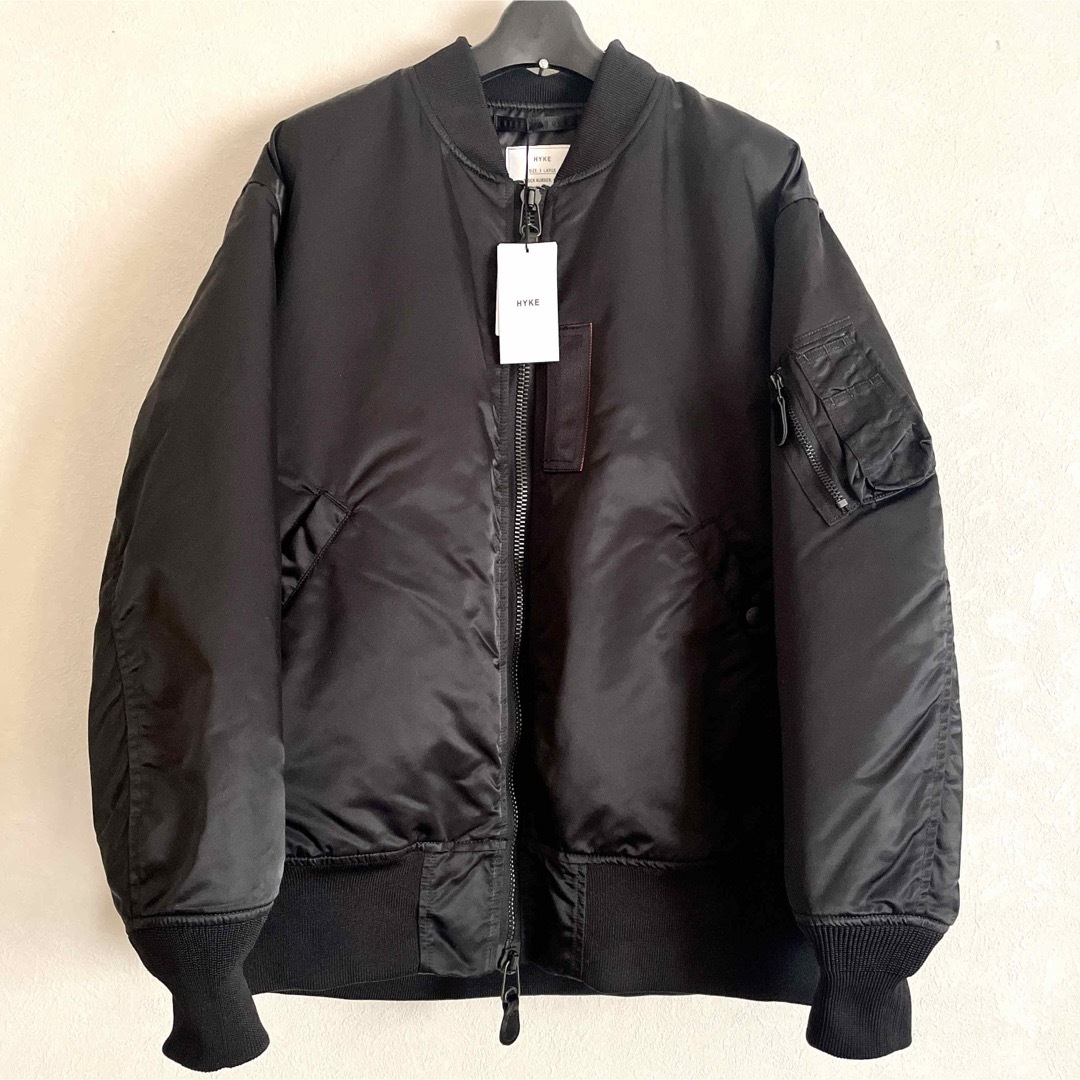 HYKE - 新品完売!24AWハイクHYKE MA-1ジャケット黒3サイズの HYKE - 新品完売!24AWハイクHYKE MA-1ジャケット黒3サイズの