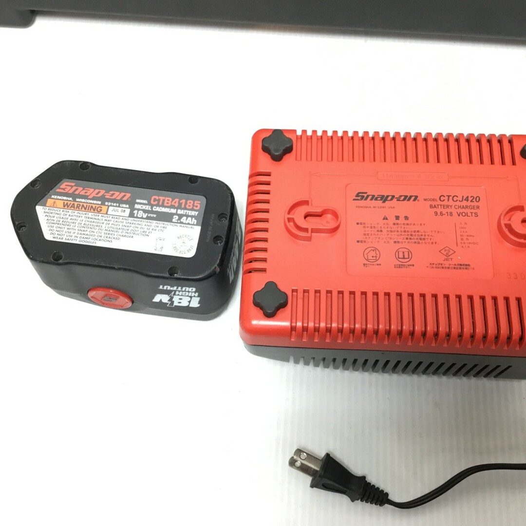 ΘΘSnap-on スナップオン レシプロソー 程度C 充電器・充電池1個 ΘΘSnap-on スナップオン レシプロソー 程度C 充電器・充電池1個