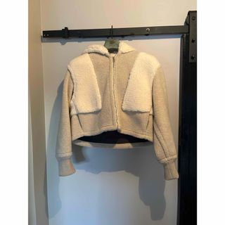 Stella McCartney(毛皮/ファーコート)のフリマアイテム一覧 Stella McCartney(毛皮/ファーコート)のフリマアイテム一覧