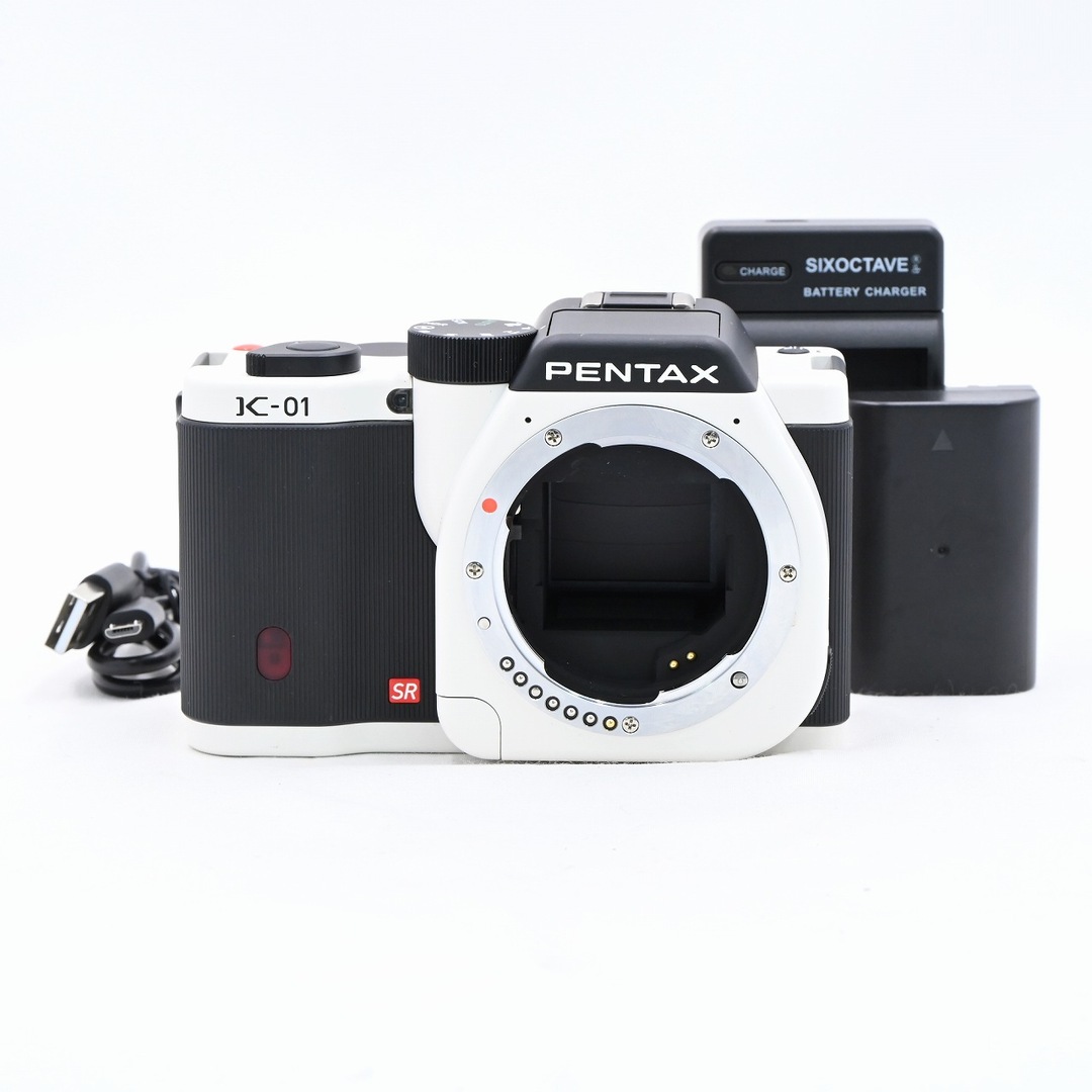 PENTAX K-01 ボディ ホワイト ブラック PENTAX K-01 ボディ ホワイト ブラック