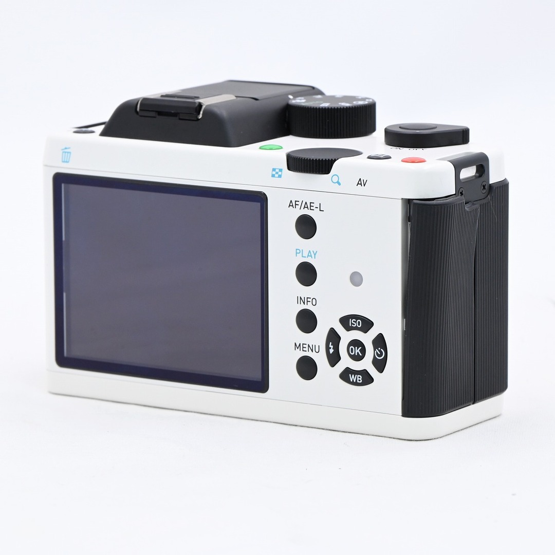 PENTAX K-01 ボディ ホワイト ブラック PENTAX K-01 ボディ ホワイト ブラック