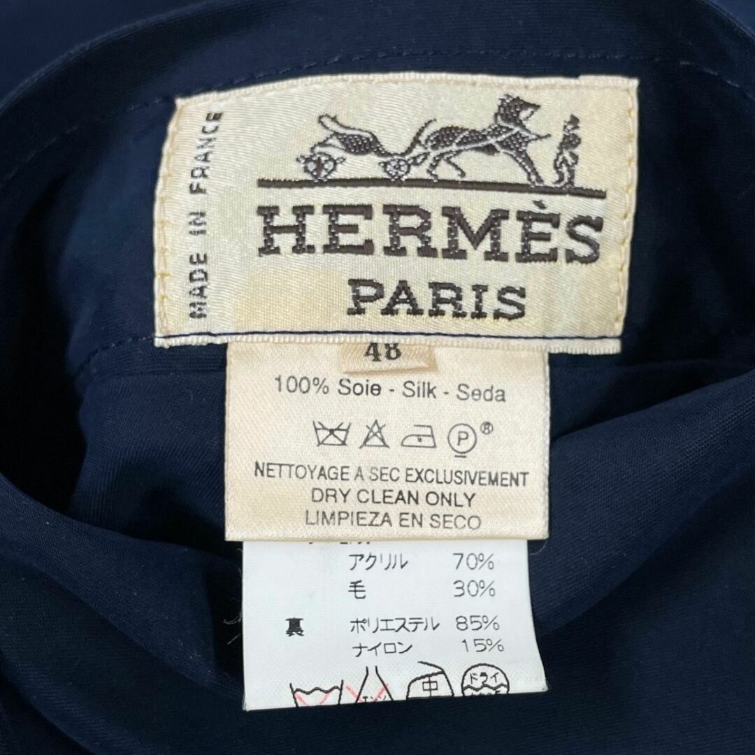 HERMES - HERMES エルメス ネイビー面シルク100% リバーシブル HERMES - HERMES エルメス ネイビー面シルク100% リバーシブル