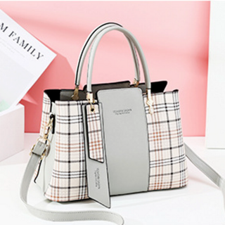 レディース ファッションバッグ 通勤にも使えます！ 斜めがけバッグ ハンドバッグ(ショルダーバッグ)
