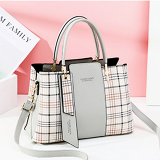 レディース ファッションバッグ 通勤にも使えます！ 斜めがけバッグ ハンドバッグ(ショルダーバッグ)