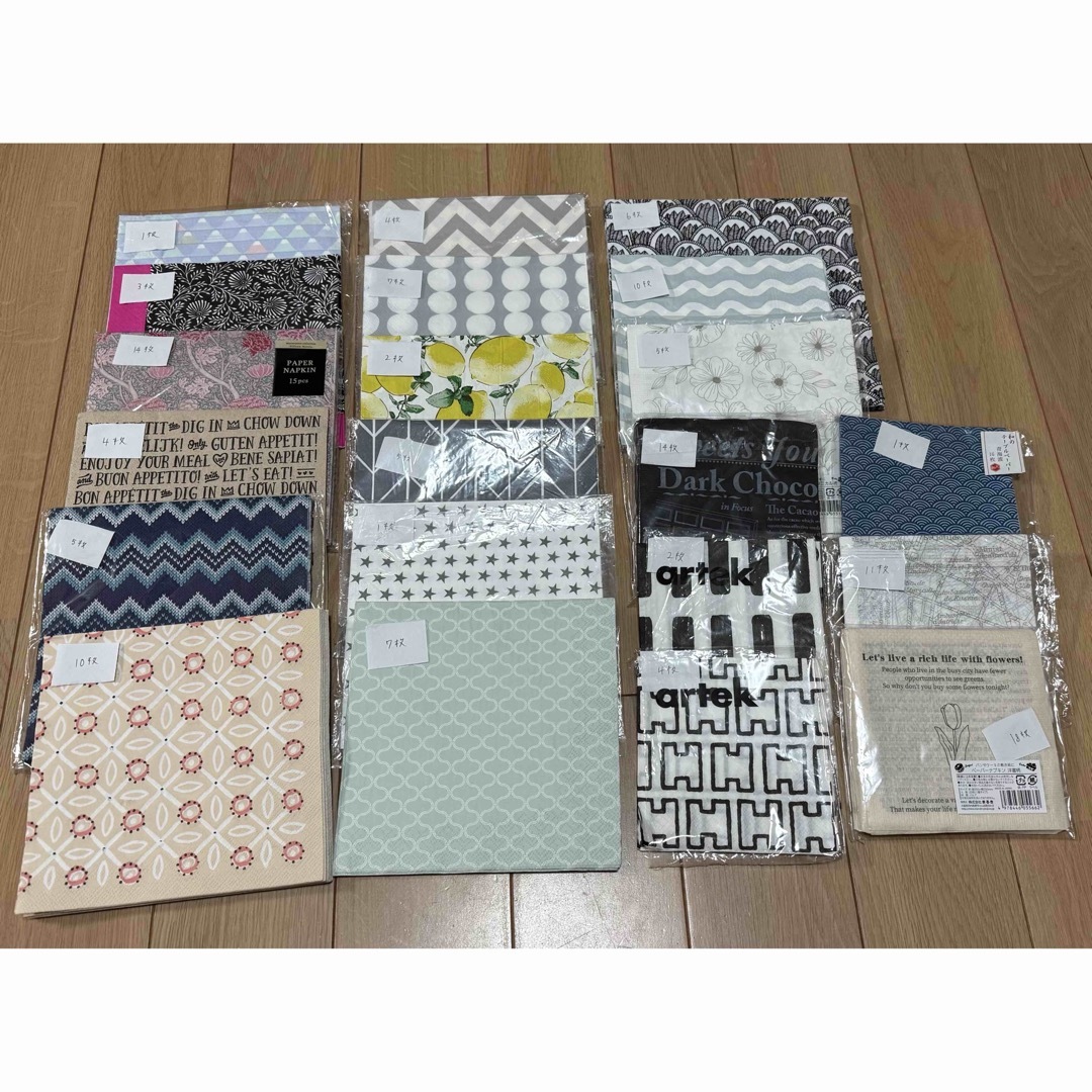IKEA - 新品 ペーパーナプキン 21種類 合計134枚 まとめの通販 IKEA - 新品 ペーパーナプキン 21種類 合計134枚 まとめの通販
