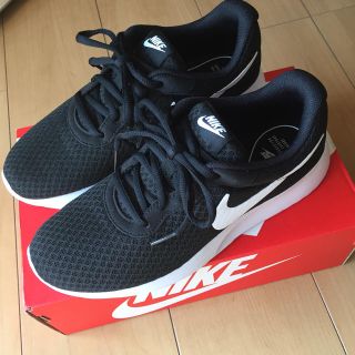 ナイキ(NIKE)の送料込み！ほぼ新品！！NIKE*ナイキ*TANJUN*タンジュン*24(スニーカー)