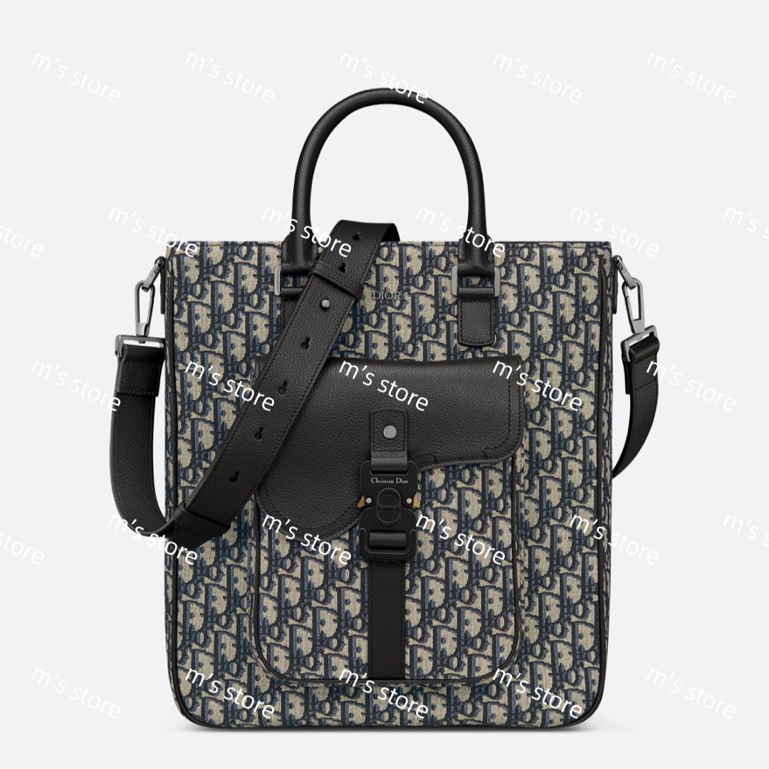Christian Dior(クリスチャンディオール)の新品 定価以下 ディオール Saddle トートバッグ メンズバッグ オブリーク メンズのバッグ(トートバッグ)の商品写真