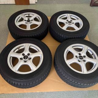 スタッドレスタイヤとアルミの4本セット　215/65R16 7JJ 114.3(タイヤ・ホイールセット)