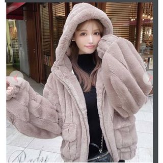 Rady(毛皮/ファーコート)のフリマアイテム一覧 Rady(毛皮/ファーコート)のフリマアイテム一覧