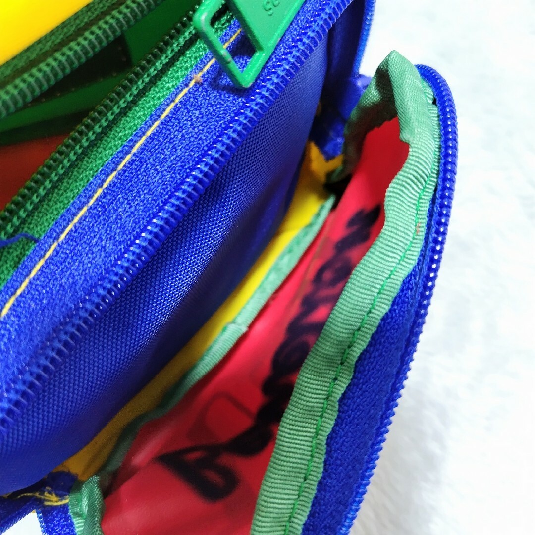 【希少】BENETTON　 ベネトン　ウエストポーチ　ボディバッグ　マルチカラー 希少】BENETTON ベネトン ウエストポーチ ボディバッグ マルチ