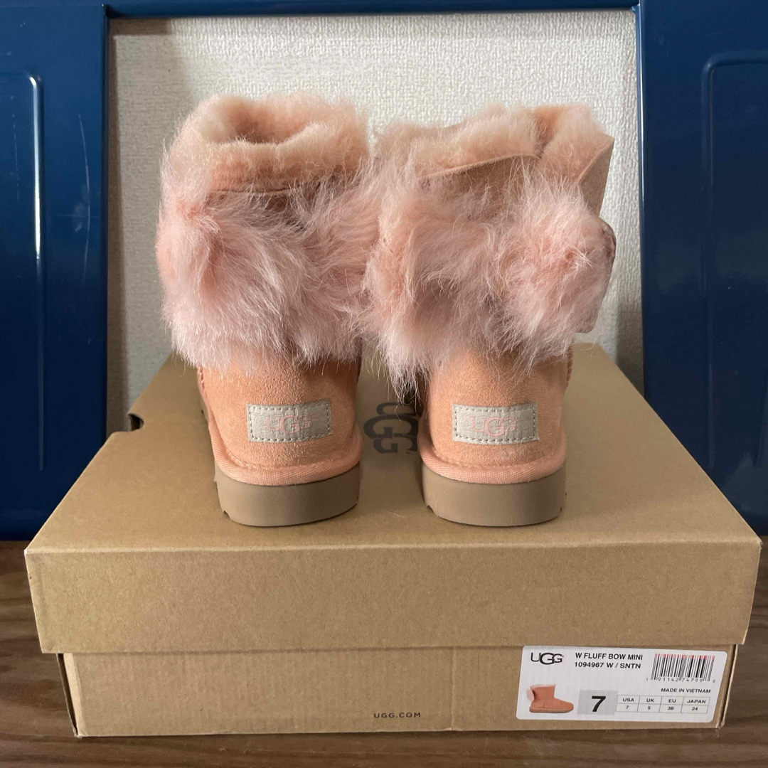 新品未使用 アグ UGG ムートンブーツ ピンク 新品未使用 アグ UGG ムートンブーツ ピンク