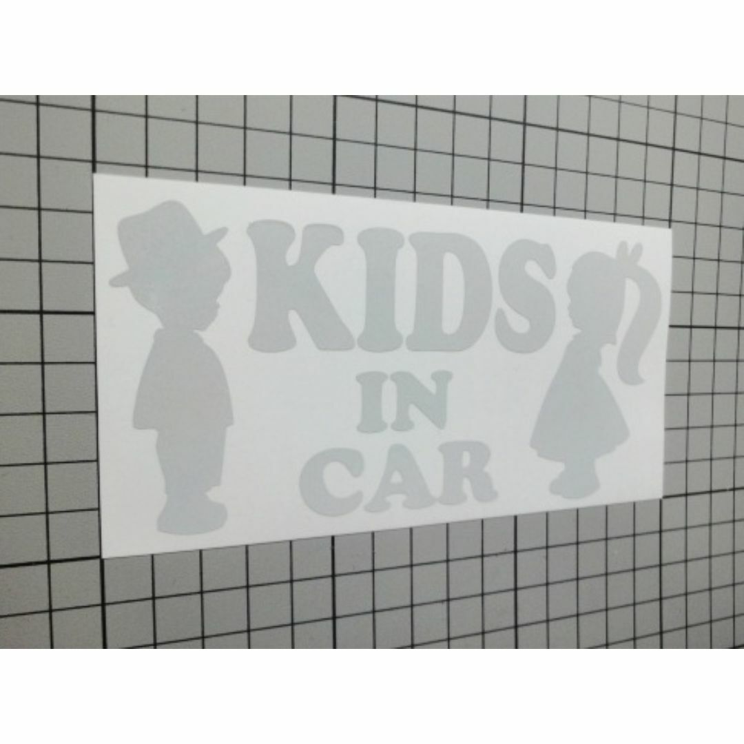 反射ステッカー KIDS IN CAR キッズ イン カー 01 再帰性反射 自動車/バイクの自動車(車外アクセサリ)の商品写真
