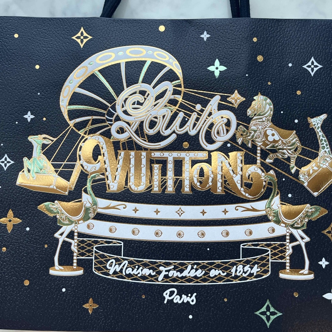 LOUIS VUITTON - ルイヴィトンホリデーショッパー2024の通販 by LOUIS VUITTON - ルイヴィトンホリデーショッパー2024の通販 by