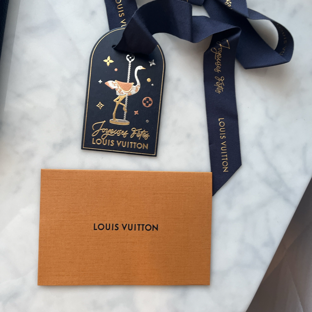 LOUIS VUITTON - ルイヴィトンホリデーショッパー2024の通販 by LOUIS VUITTON - ルイヴィトンホリデーショッパー2024の通販 by