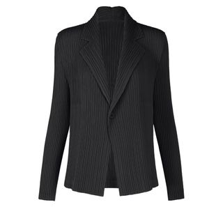 ISSEY MIYAKE(テーラードジャケット)のフリマアイテム一覧 ISSEY MIYAKE(テーラードジャケット)のフリマアイテム一覧