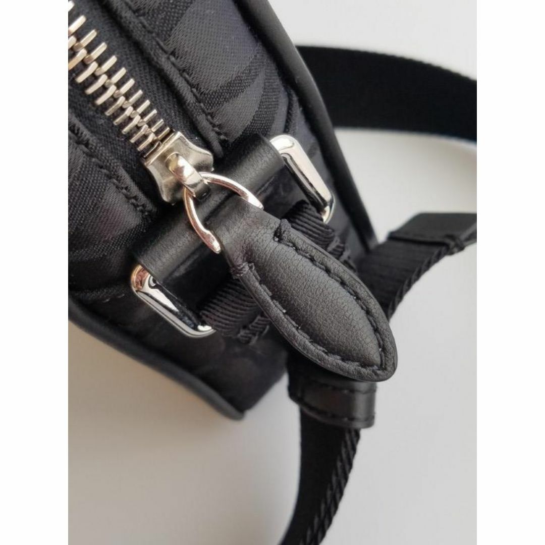 VALENTINO ヴァレンティノ イコノグラフ スモール クロスボディ VALENTINO ヴァレンティノ イコノグラフ スモール クロスボディ