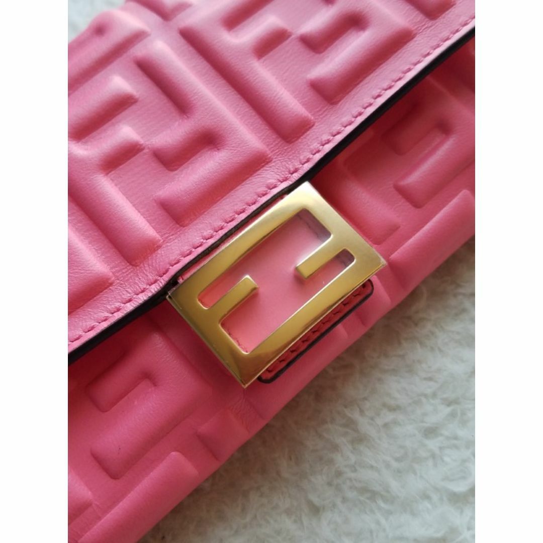 FENDI - 国内完売 FENDI フェンディ バゲット コンチネンタル 長 FENDI - 国内完売 FENDI フェンディ バゲット コンチネンタル 長