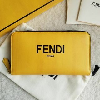 FENDI - 入手困難 FENDI フェンディ バイカラー ジップ FENDI - 入手困難 FENDI フェンディ バイカラー ジップ