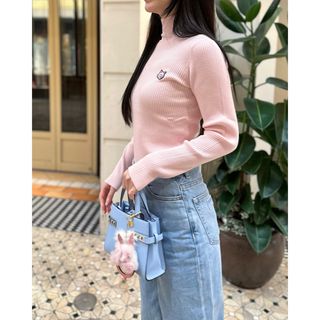 MAISON KITSUNE'(ニット/セーター)のフリマアイテム一覧 MAISON KITSUNE'(ニット/セーター)のフリマアイテム一覧