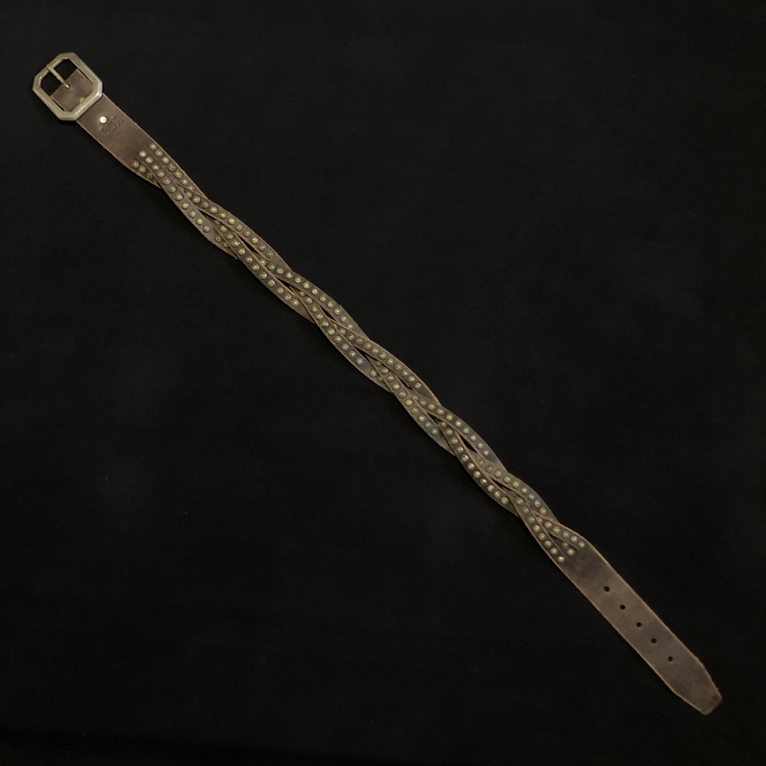 極美品 試着のみ DOA レザースタッズメッシュベルト 編み込み 激 極美品 試着のみ DOA レザースタッズメッシュベルト 編み込み 激