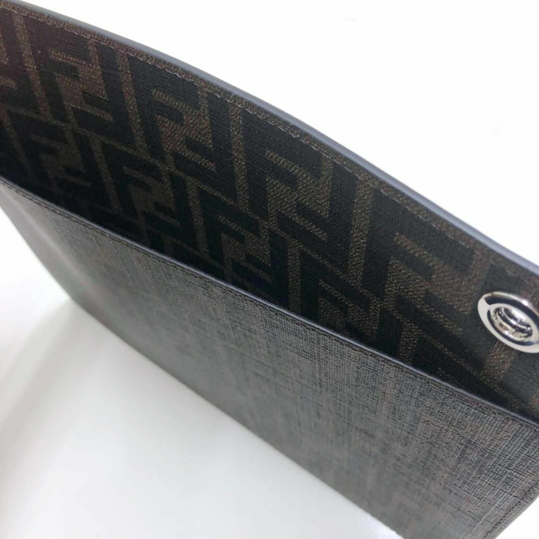☆未使用品☆FENDI ズッカ柄 クラッチバッグ ポーチ イエロー レザー ☆未使用品☆FENDI ズッカ柄 クラッチバッグ ポーチ イエロー レザー