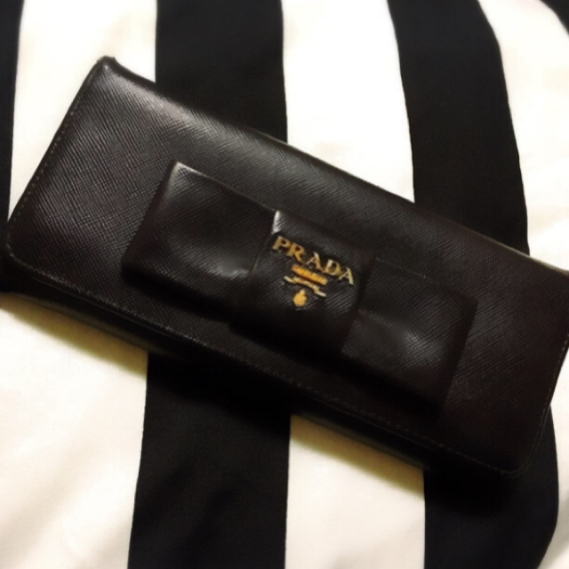 PRADA(プラダ)のsayaka様専用♡ プラダ サファイアーノリボン 長財布 レディースのファッション小物(財布)の商品写真