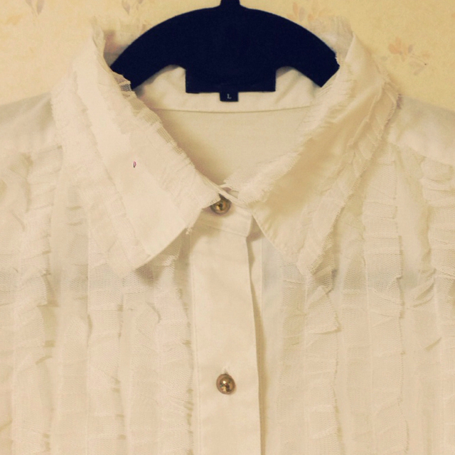 WEGO(ウィゴー)のフリル付きシャツ♡ レディースのトップス(シャツ/ブラウス(長袖/七分))の商品写真