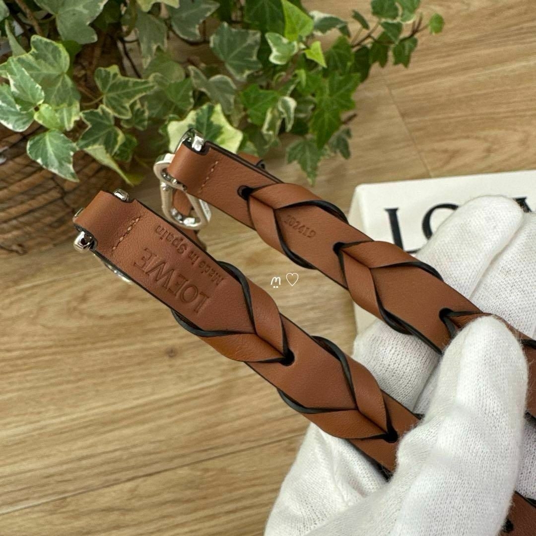 LOEWEロエベ シンブレイデッドストラップ 編み込みショルダー LOEWEロエベ シンブレイデッドストラップ 編み込みショルダー