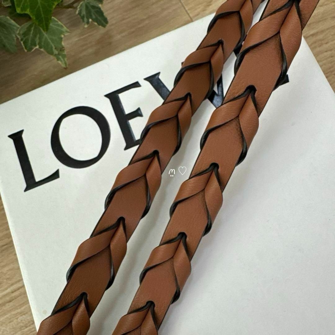 LOEWEロエベ シンブレイデッドストラップ 編み込みショルダー LOEWEロエベ シンブレイデッドストラップ 編み込みショルダー