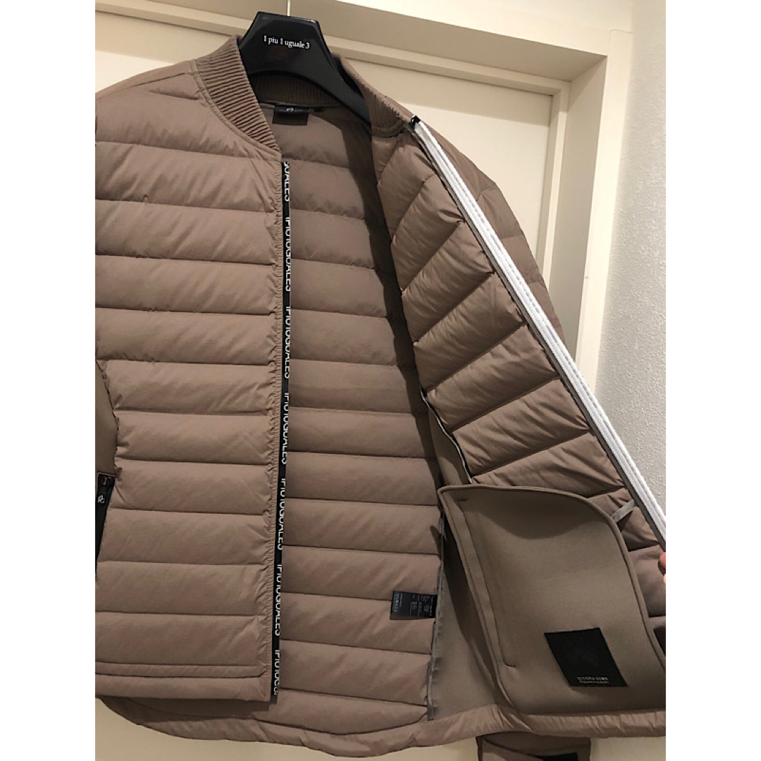 新品1PIU1UGUALE3 GOLF定価10.4万円ヴィクトリアダウンブルゾン 新品1PIU1UGUALE3 GOLF定価10.4万円ヴィクトリアダウンブルゾン