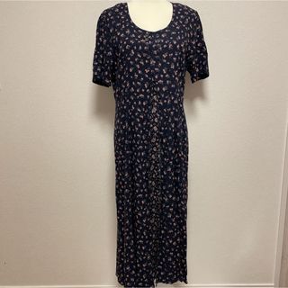 値下げしました！花柄半袖ワンピース　可愛い　レトロ　春ワンピース　一点もの(ロングワンピース/マキシワンピース)